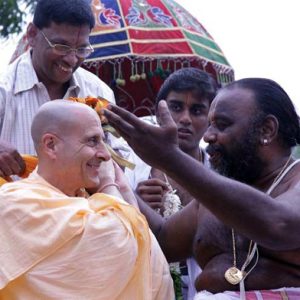 Radhanath-Swami’s-Yatra-collections